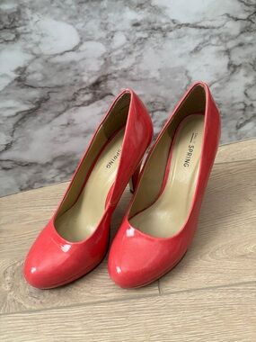 Call It Spring Coral Pink Round Toe Platform Pumps - Size 6